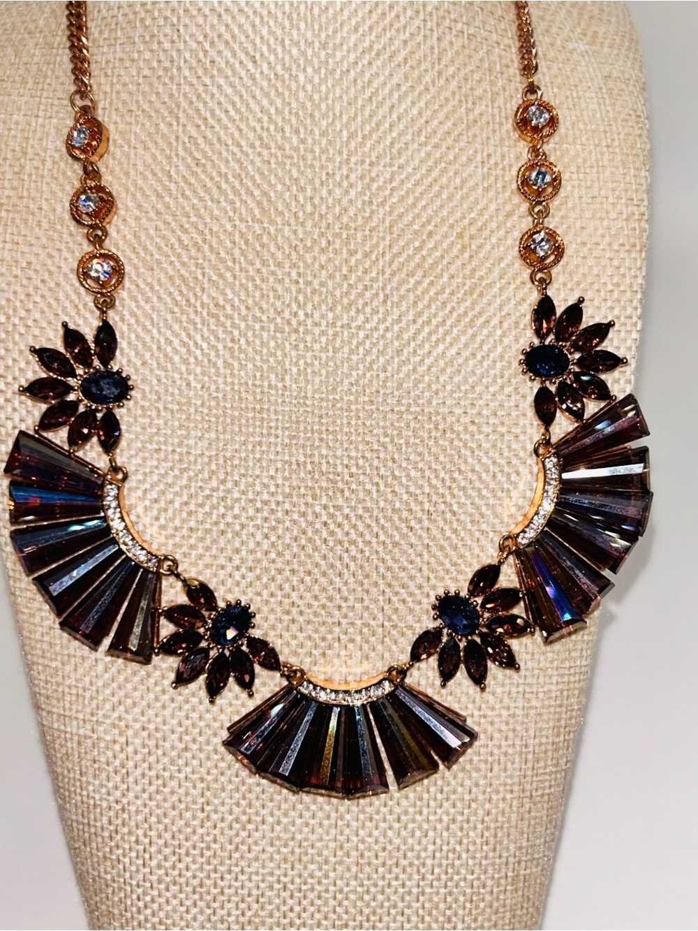 Park Lane Fan-Tastique Necklace & Earring Set - Picture 4 of 11